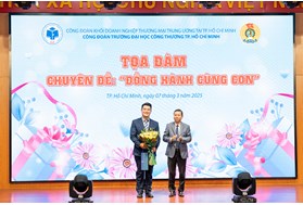 Tọa đàm "Đồng hành cùng con": Chìa khóa gắn kết gia đình trong thời đại số