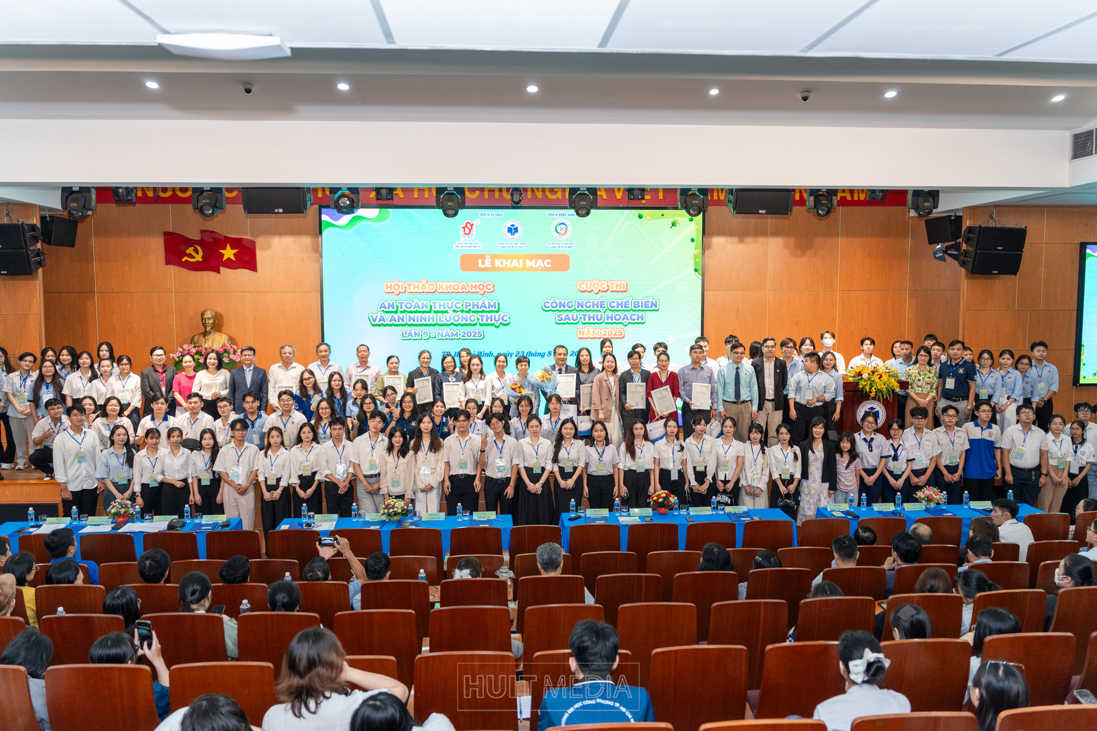 Hội thảo khoa học An toàn thực phẩm và An ninh lương thực lần 9 & Cuộc thi Công nghệ chế biến sau thu hoạch năm 2025 được tổ chức thành công tại Trường Đại học Công Thương Thành phố Hồ Chí Minh